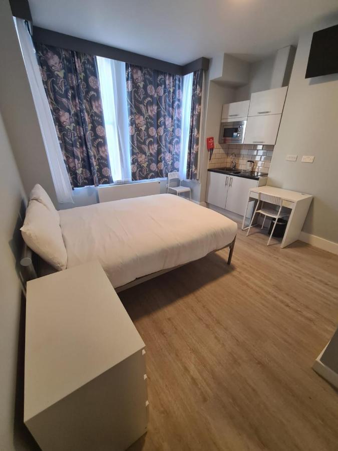 17 Elm Road Apart otel Londra Dış mekan fotoğraf